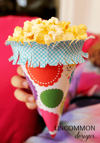 DIY-popcorn-treat-cone