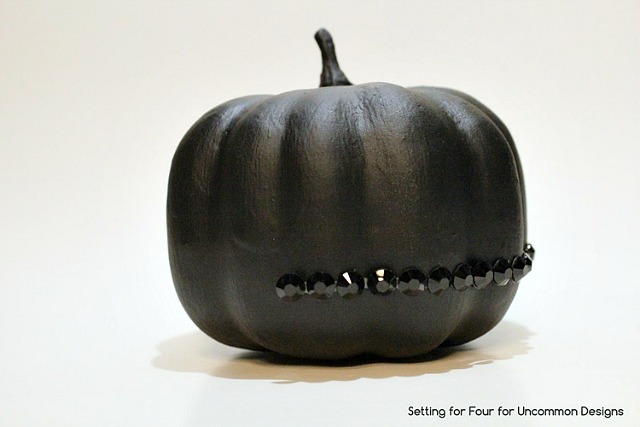 DIY_glam_jeweled_pumpkin