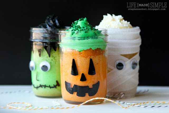 The most creative and unique Halloween Mason Jar Ideas on the web!  You are going to love all of these ideas compiled by Uncommon Designs