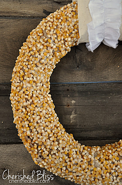 popcorn kernel fall wreath