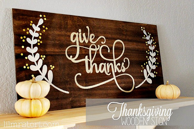 give_thanks_wooden_thanksgiving_sign