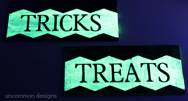 glow-in-the-dark-sign