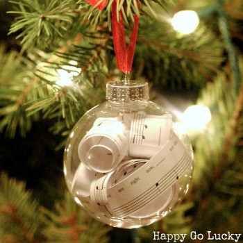 Clear Christmas Ball Ornament Ideas