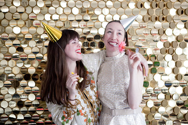New-years-diy-sequin-photo-booth-ohhappyday