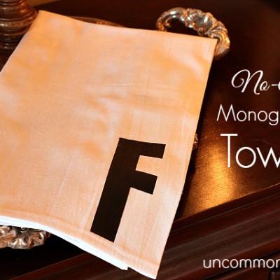 No Sew Monogrammed Towels… the Perfect Holiday Gift!