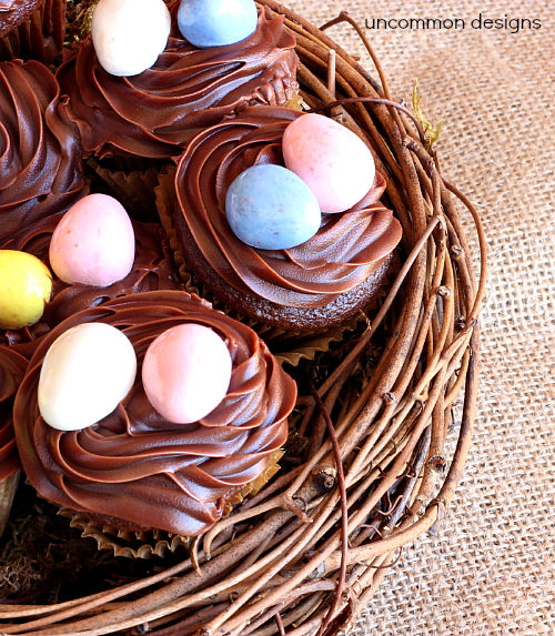 Quick and Easy Easter Cupcakes via www.uncommondesignsonline.com #Easter #Baking #Cupcakes