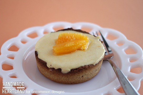 Mango Citrus Cream Tart with a Toasted Almond Crust. A delicious dessert! #mango #dessert #tart #almonds