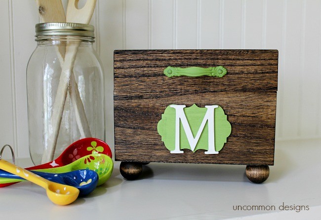 How to make a monogrammed wooden recipe box. #chalkyfinish #americanadecor #decoart 