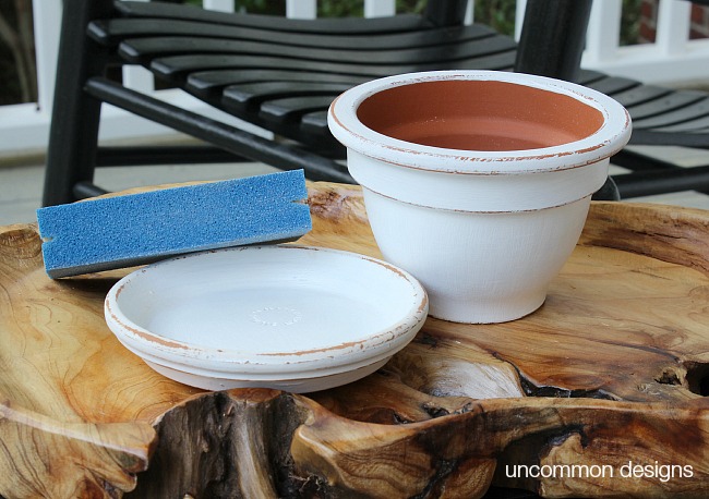 How to make outdoor terra cotta candle holders in 3 steps! #patiopaint #decoart
