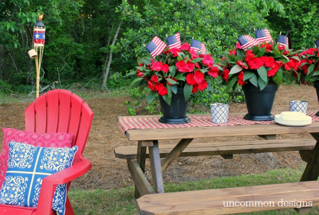 Host an amazing Fourth of July Party this year!  Decor, fun games, and more! www.uncommondesignsonline.com #julyFourth  #FourthofJuly #Patriotic