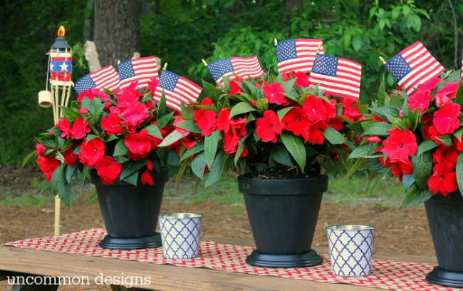 Host an amazing Fourth of July Party this year!  Decor, fun games, and more! www.uncommondesignsonline.com #julyFourth  #FourthofJuly #Patriotic