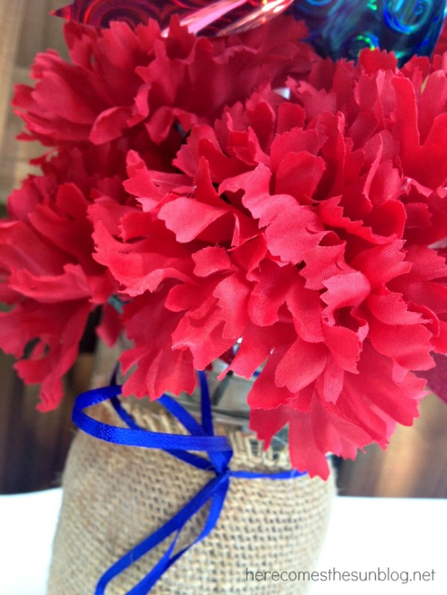 Fun and Festive 4th of July Centerpiece. Perfect for all of your Fourth of July entertaining! www.uncommondesignsonline.com