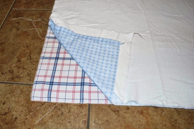 Make a Quick and Easy One Hour Picnic Quilt #OneCraftySummer