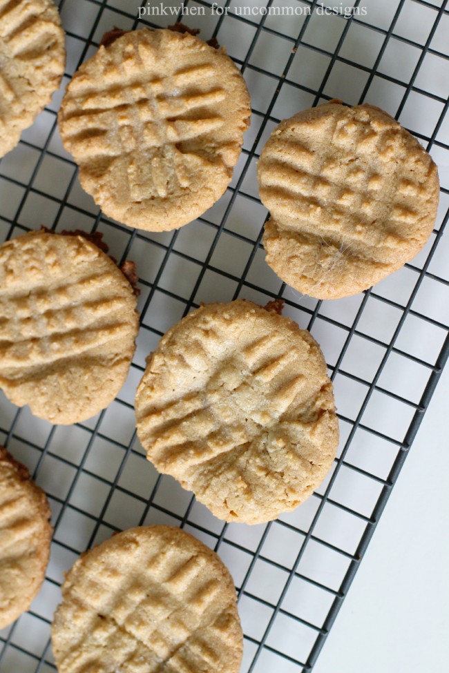 Soft and Chewy Peanut Butter Cookies Recipe... so moist and delicious!  via Uncommon Designs