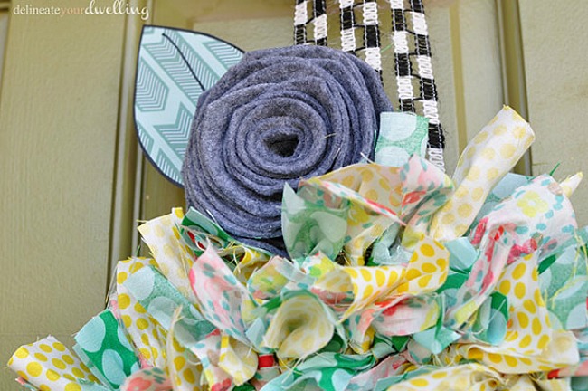 Create an adorable Summer Fabric Wreath with these step by step instructions. You choose the colors, patterns and designs. What a great way to brighten a door! #fabric #wreath