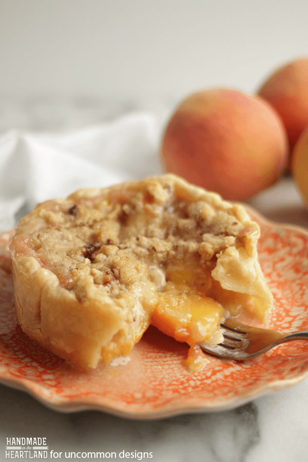Peach Crumble Pie via Uncommon Designs