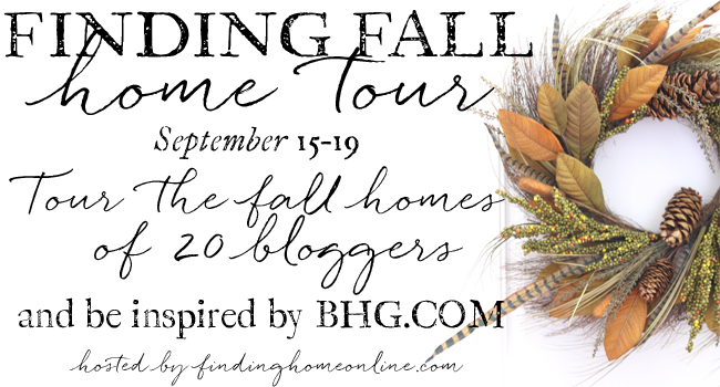 Finding Fall Home Tour! 20 bloggers featurinf their homes for fall! #hometour #fallhometour