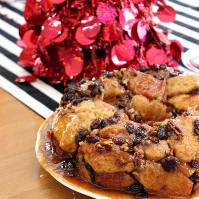 Make Ahead Monkey Bread with Raisins and Pecans