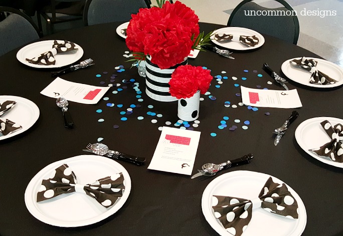 Cheer Banquet Ideas: Centerpiece Ideas, Tissue Flowers, and Cheer Bow Napkins! 