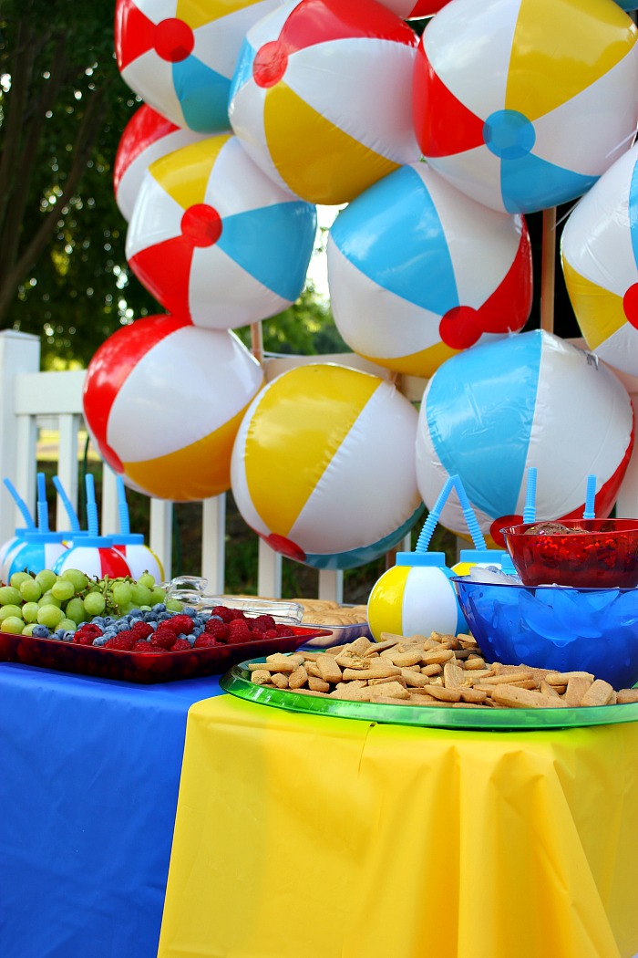 Have a Ball This Summer with this fun Beach Ball Party #DayMaid