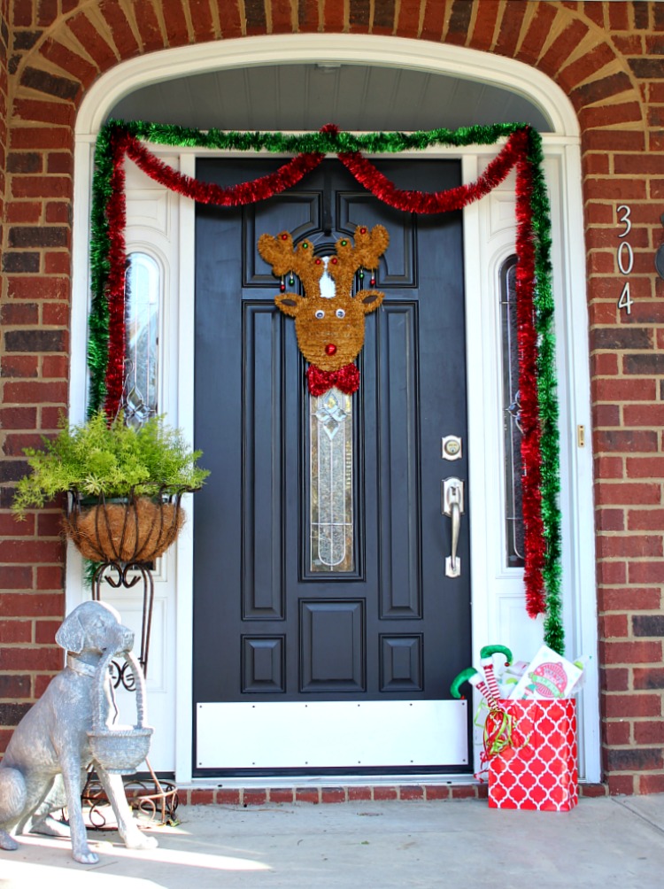 elfing-your-neighbor-9