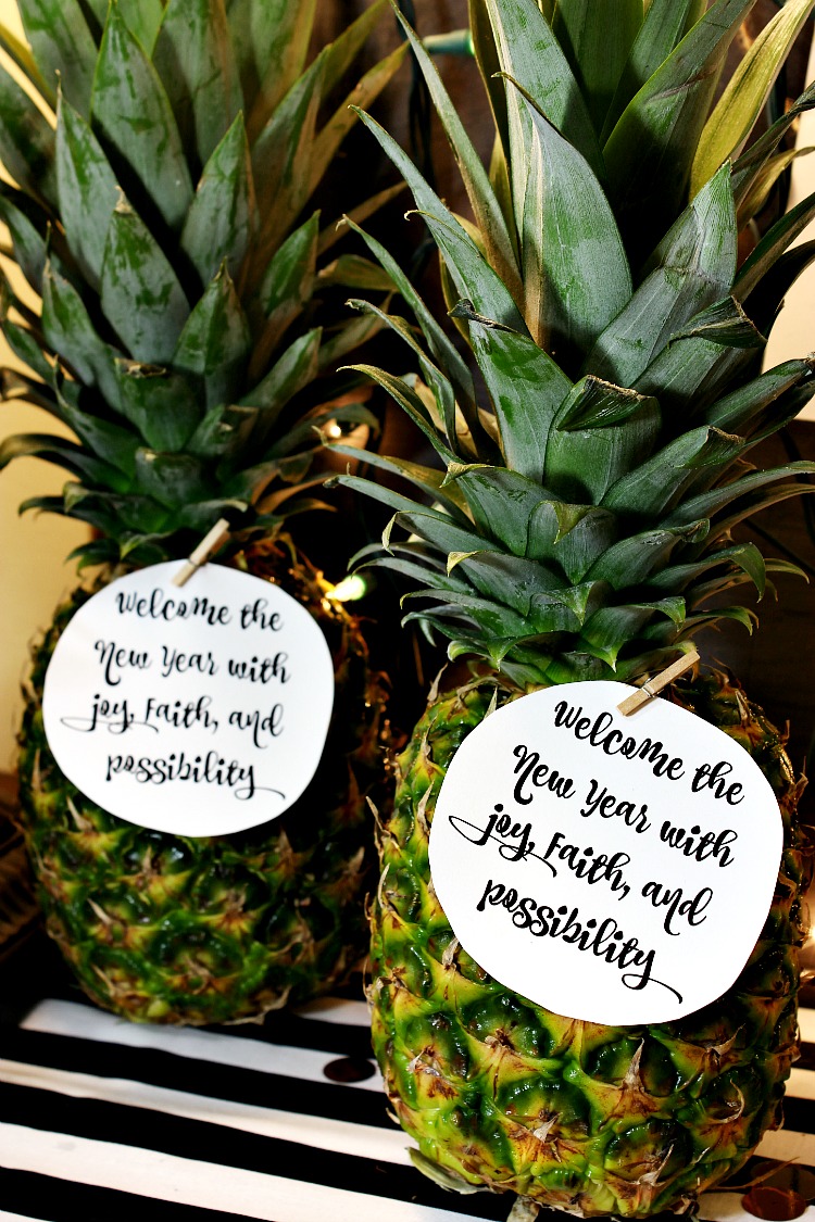 Free Printable New Years Gift Tags.  Welcome the new year with this great gift attached to a pineapple! See more at https://uncommondesignsonline.com/ 