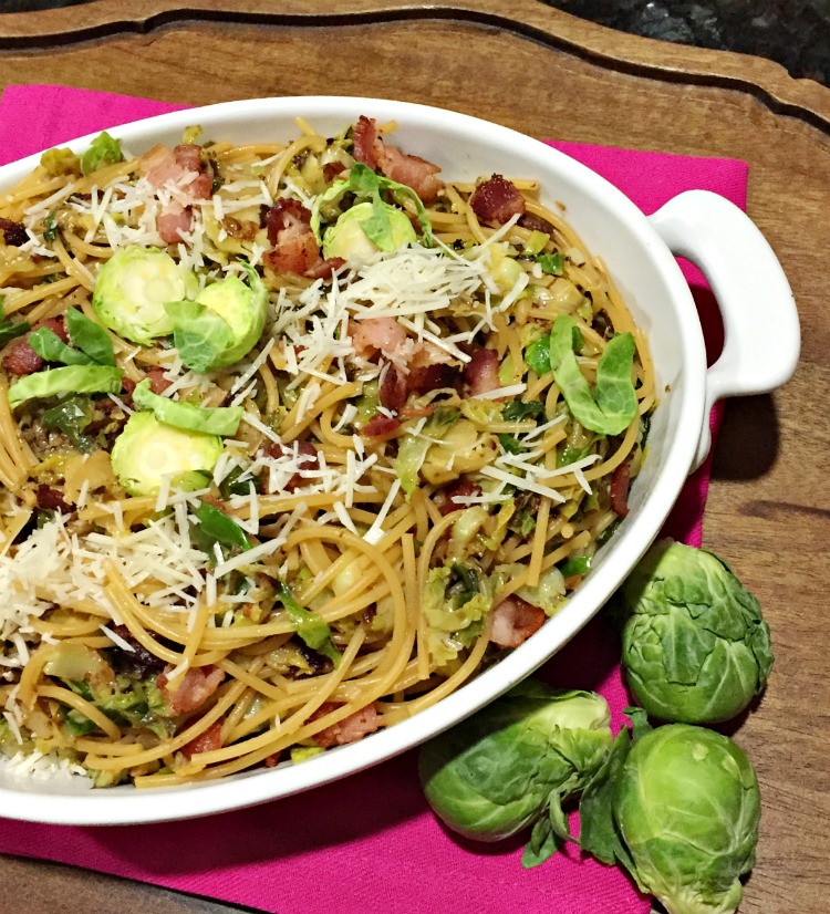 One Pot Spaghetti with Brussels Sprouts Recipe... perfect for busy families and great for weeknight meals and for busy families. See the full recipe at https://uncommondesignsonline.com/ #BrusselsSprouts #WeeknightMeals #EasyDinners