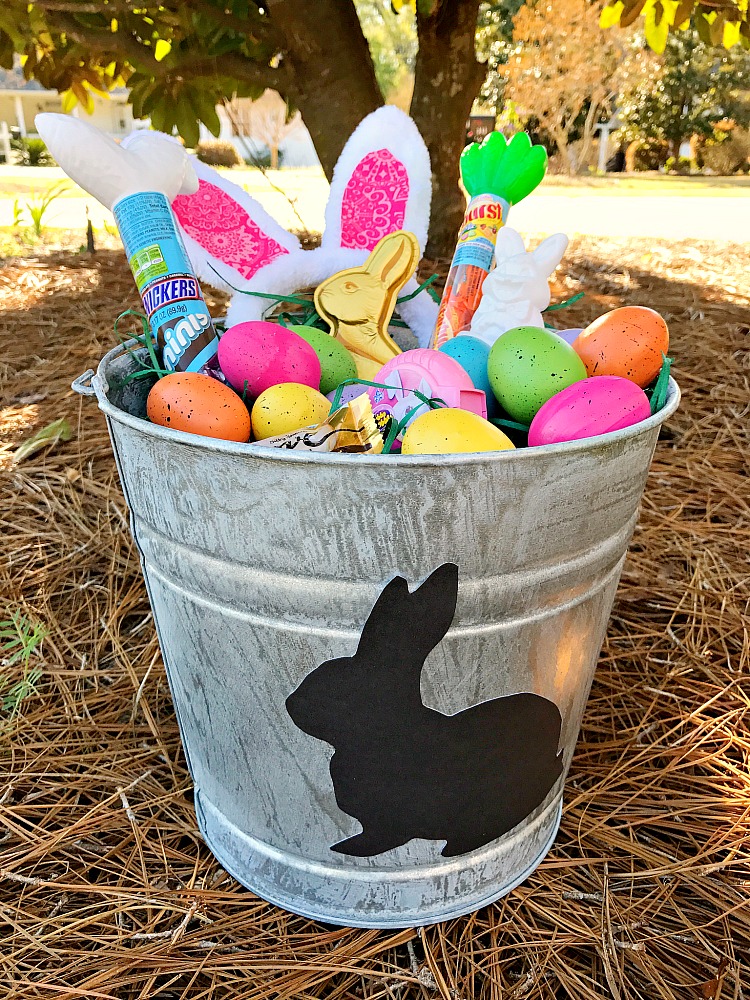 How to age a galvanized metal pail. Go from shiny to vintage in just a short amount of time with very little effort.  #ad #SweeterEaster