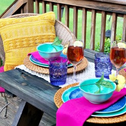 Outdoor dining is one of my favorite aspects of summer. I'll show you how to be prepared to set a bright and beautiful summer table in minutes!