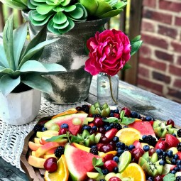 Fresh Produce makes Summer Entertaining so Easy and Delicious! Come see some delicious beverage pairings and a fruit salad tray that is a work of art!