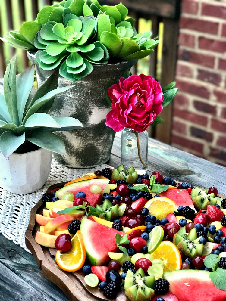 Fresh Produce makes Summer Entertaining so Easy and Delicious! Come see some delicious beverage pairings and a fruit salad tray that is a work of art! 