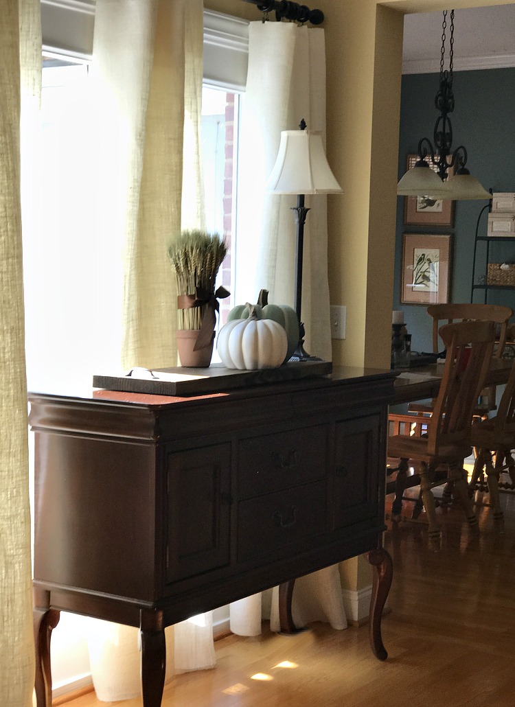 Decorate your home with a touch of fall home decor. Bring the season into your home even when it doesn't feel like it outside!