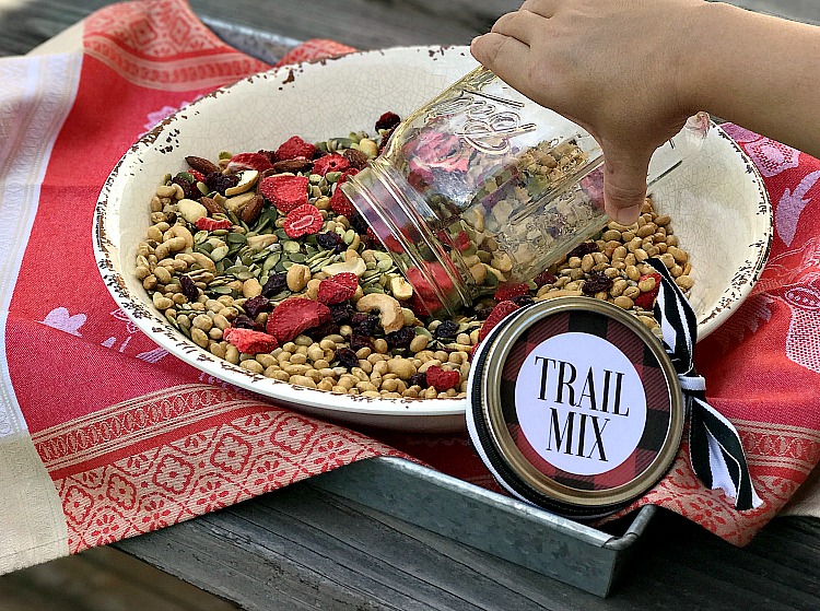 Trail mix is made even better when using organic and tasty mix-ins. Give the gift of flavor when you whip up a batch of this trail mix and gift it with this free printable mason jar label! 