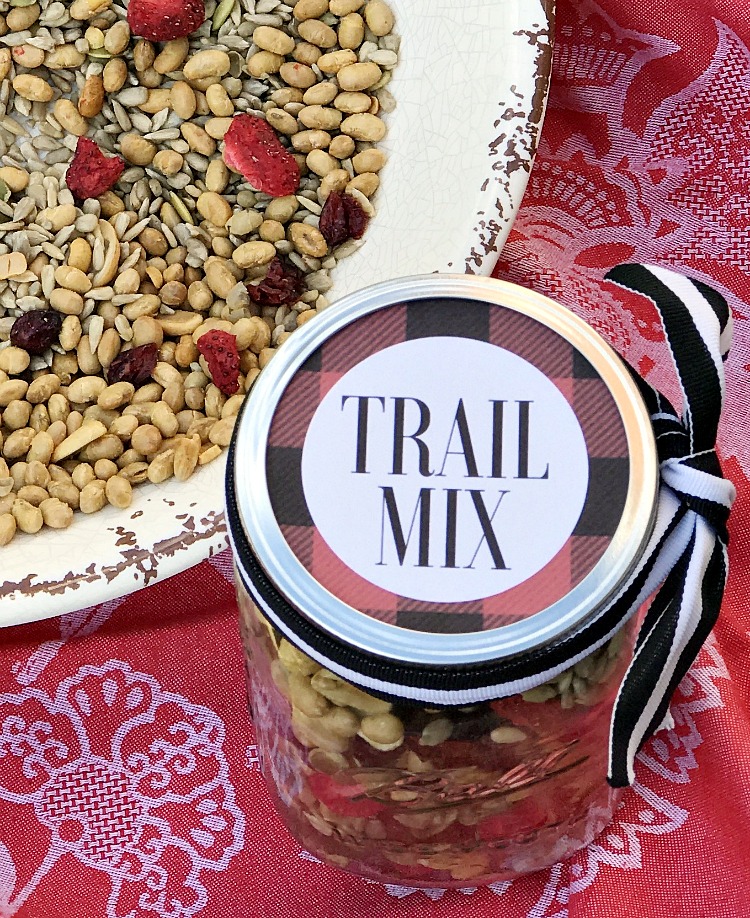 Trail mix is made even better when using organic and tasty mix-ins. Give the gift of flavor when you whip up a batch of this trail mix and gift it with this free printable mason jar label! 