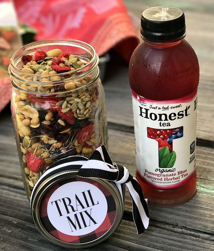 Trail mix is made even better when using organic and tasty mix-ins. Give the gift of flavor when you whip up a batch of this trail mix and gift it with this free printable mason jar label! 