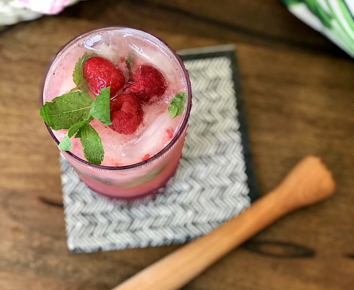 Whip up this delicious raspberry mojito cocktail. You won't believe how delicious it is! 