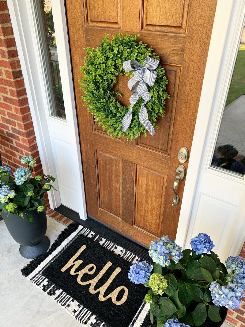 A Grown Up Summer Porch: Endless Summer® Hydrangeas have made my summer front porch absolutely stunning! Loving this fun porch decor! 